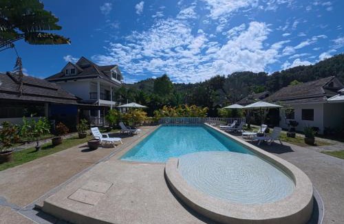 Khuekkhak House | Villa Colina Khao Lak Rooms and Bungalows - Adults Only