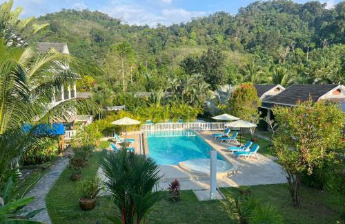 Khuekkhak House | Villa Colina Khao Lak Rooms and Bungalows - Adults Only