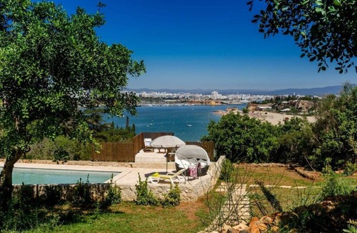 Ferragudo House | Villa Colom - Overlooks the gorgeous Praia Grande sandy beach