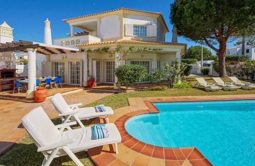 Gale Villa | Villa Costa Rica - Four Bedroom Villa, Sleeps 8