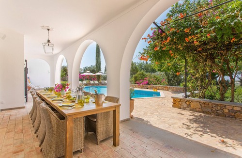 Lagos e Relvas Villa | Villa dos Ciprestes by Portucasa
