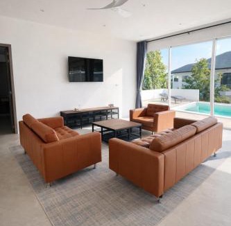 Nong Chaeng Villa | Villa Edwin