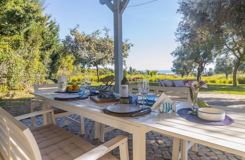 Quinta da Ria Villa | Villa Élan - Modern vacation home with private access to beach, 5 suites, and free air-conditioning