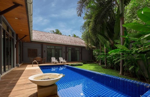 Pa Klok Villa | Villa Flores by Tropiclook