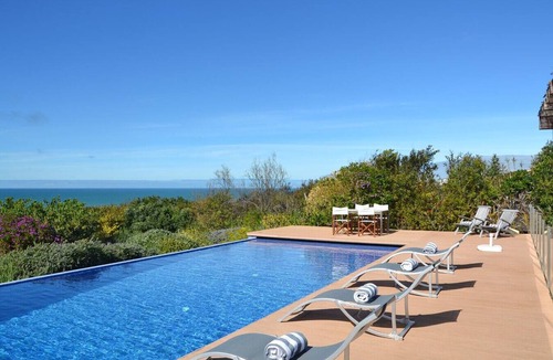 Colares Villa | Villa Isis - Superb villa for 19, with magnificent sea views and two private swimming pools