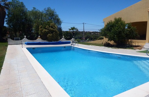 Areia Villa | Villa Lara, Spacious 5 bedroom house with heated pool, free Wifi ,secure parking
