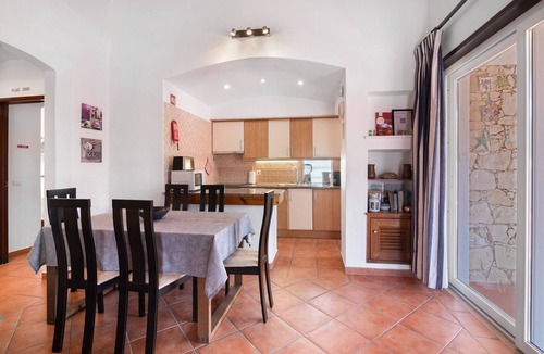 Oura Villa | Villa Lotus with Private Pool and Air Conditioning