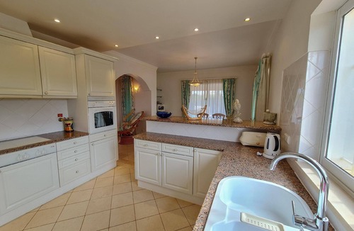Alfarrobeira House | Villa Mar á Vista with pool and children's playground