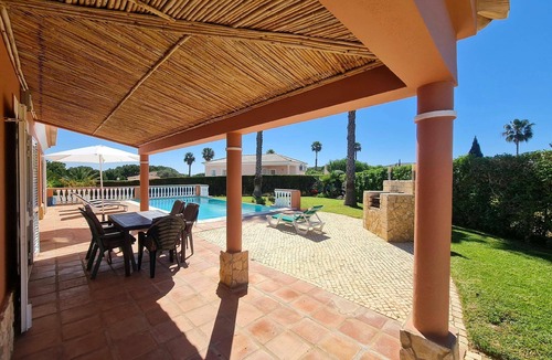 Alfarrobeira House | Villa Mar á Vista with pool and children's playground