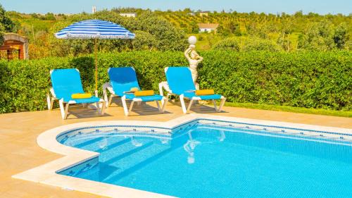 Monte Raposo Villa | Villa Muriwai - Elegante moradia com BBQ e piscina aquecível - Armação de Pêra