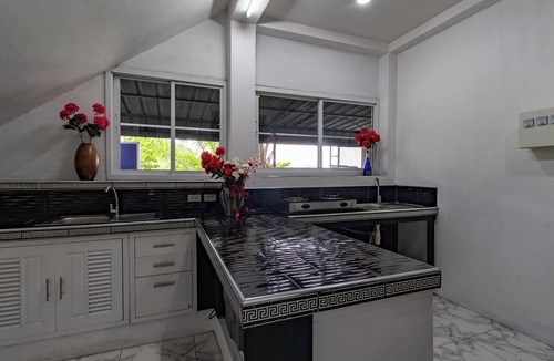 Chalong Villa | Villa Nap Dau Crown Private Pool Villa Phuket
