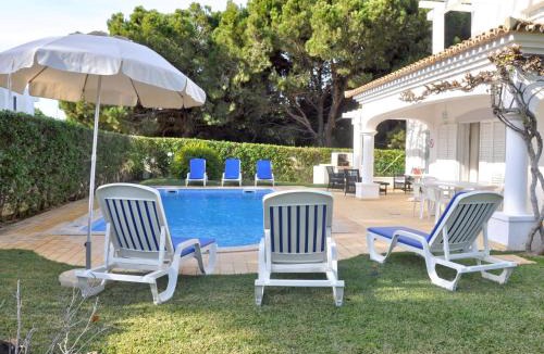 Quarteira House | Villa near Marina with Private Pool