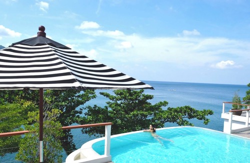 Kamala Villa | Villa Nevaeh embraces the beauty of its Ocean-front location