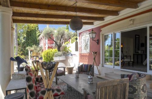 Cerro do Mocho Villa | Villa Oasis by CadenzaLux