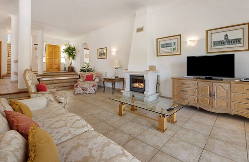 Estombar Villa | Villa 'Pestana Golf Resort - Moradia 199' with Mountain View, Pool, Garden & Wi-Fi