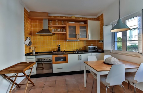 Retur Villa | Villa 'Praia Verde Beach House' with Sea View, Wi-Fi and Air Conditioning