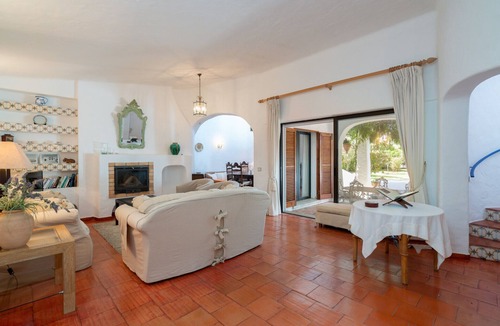 Quarteira Villa | Villa Serendipity by SAPvillas