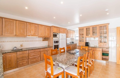 Vale de Parra Villa | Villa sleeps 8/9 in Vale de Parra, Albufeira area, Algarve Portugal, £1200-£2975