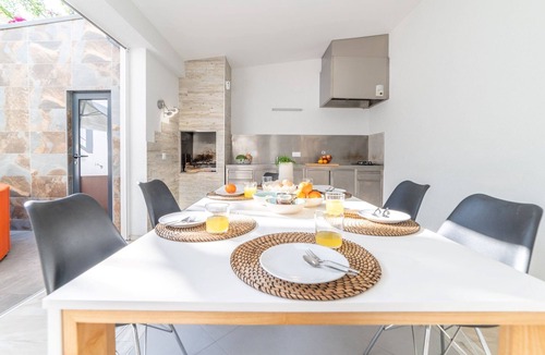 Belverde Villa | Villa Solmaris | Costa da Caparica | Private Pool - Jacuzzi | Near Beach