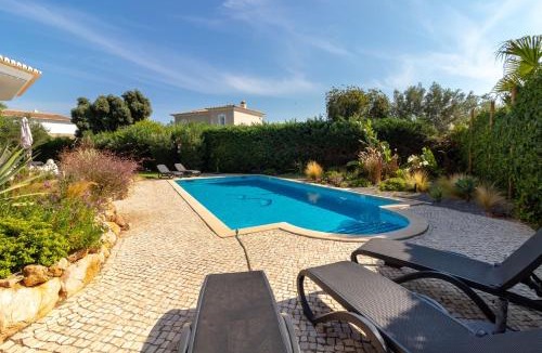Estombar Villa | Villa Tranquila