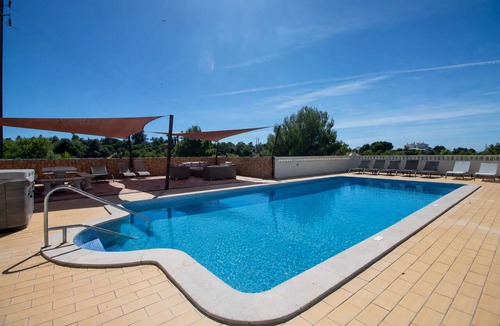 Poco Partido Villa | Villa Ursa | 6 bedrooms | Jacuzzi | Benagil