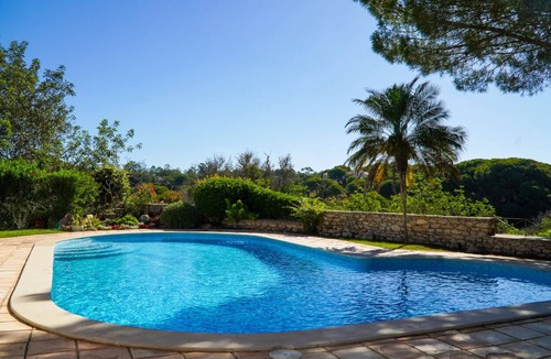 Lagoa e Carvoeiro Villa | Villa 'Vale Del Rey' with Mountain View, Wi-Fi and Air Conditioning