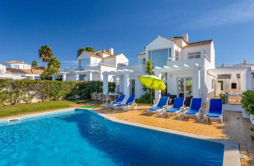 Gale Villa | Villa Villa Blue Ocean by Interhome