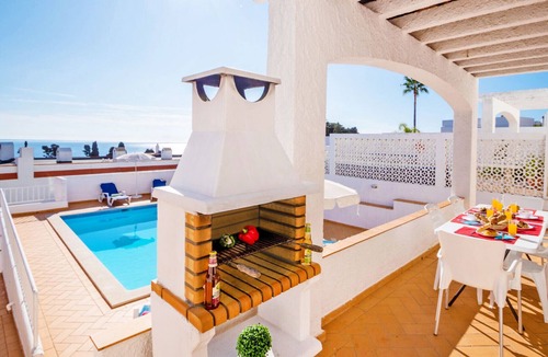 Calicos Villa | Villa with BBQ and heatable pool in Albufeira