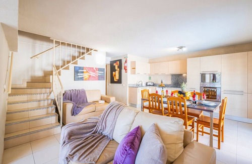 Areias de Sao Joao Villa | Villa with pool and BBQ in Oura