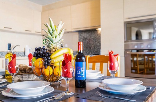 Areias de Sao Joao Villa | Villa with pool and BBQ in Oura