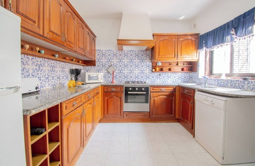 Vale de Centianes Villa | Villa with pool walking distance to Carvoeiro