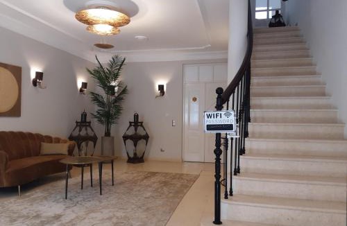 Lagos City Center Bed & Breakfast | Villa Zawaia B&B