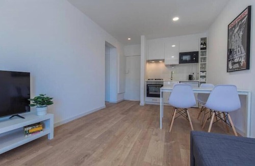 Carcavelos House | Village Carcavelos I Elegance by the Sea Steps from Praia & Santini