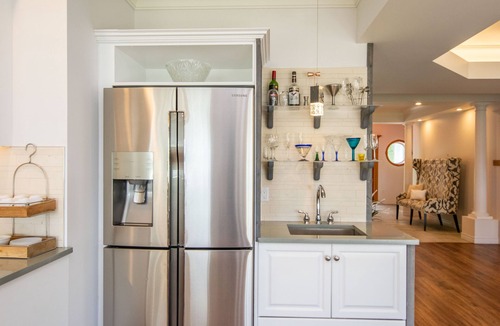 Musquodoboit Harbour House | Waterfront LUXURY Guesthouse + Spa Amenities, near Martinique Beach