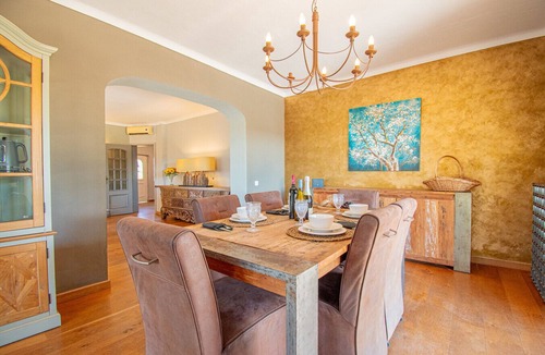 Lagoa e Carvoeiro Villa | Yoba Horse Farm: Equestrian Retreat