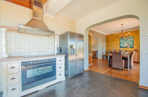 Lagoa e Carvoeiro Villa | Yoba Horse Farm: Equestrian Retreat