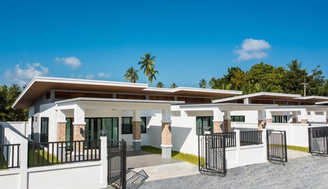 สิชลแฮปปี้เฮ้าส์ Sichon happy house