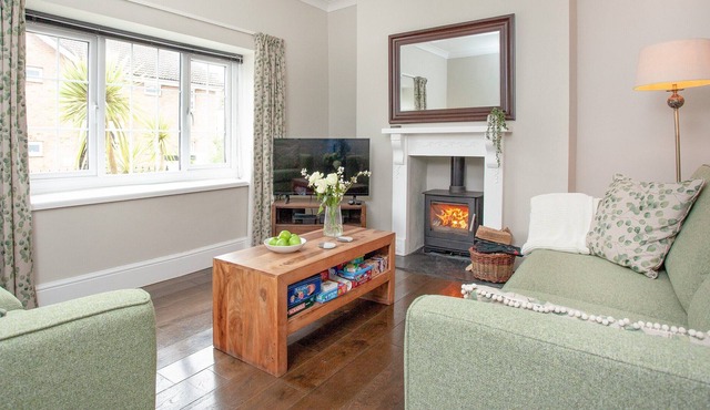 2 bedroom accommodation in Babbacombe, near Torquay in Torquay