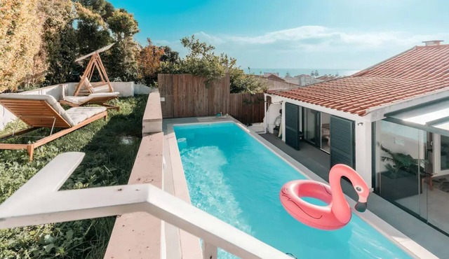 2 Private Pools, Ocean-View, Beach, Nintendo & BBQ