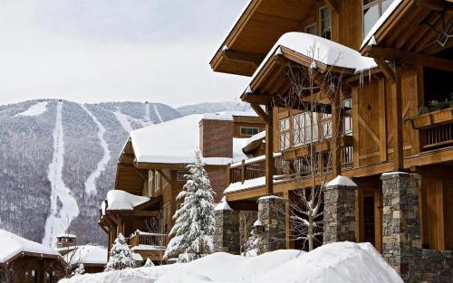 20- 4bed - Mountain Cabin - Spruce Peak - Stowe Mt Resort - Ski in Ski Out - Sleeps 11 in Stowe