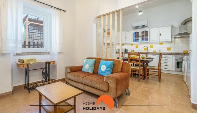 #236 Spacious Apartment Quiet Location