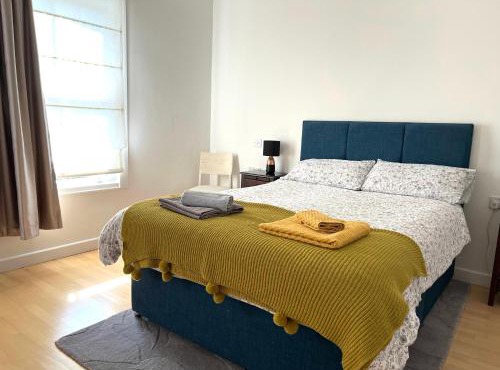 300m to Fitzwilliam museum 3 en-suites double bedroom Victoria house in Cambridge
