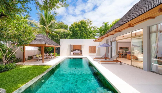 3BR Private Pool Villa Tropical Phuket Escape