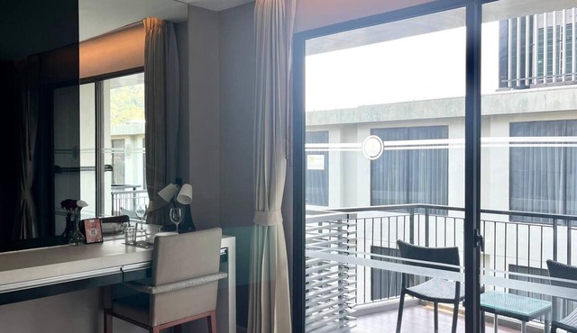 4605 - Studio with Balcony & Pool near Patong Beach
