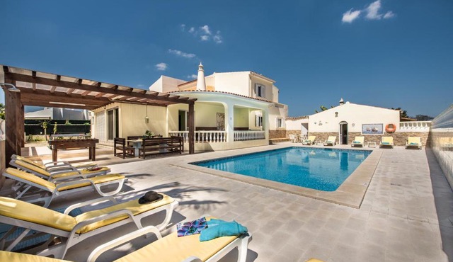 5BR Villa with Private Pool and Snooker Room