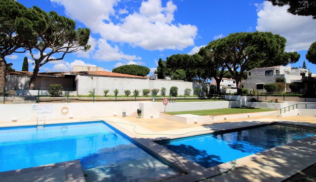 ALBUFEIRA AÇOTEIAS VILLA WITH POOL by HOMING