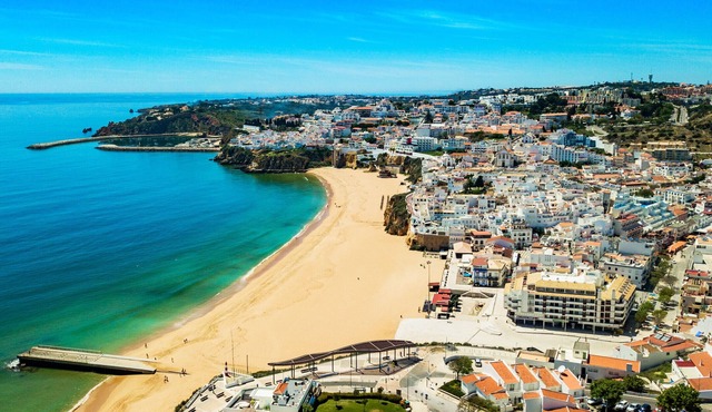 Albufeira Concept With Pool by Homing