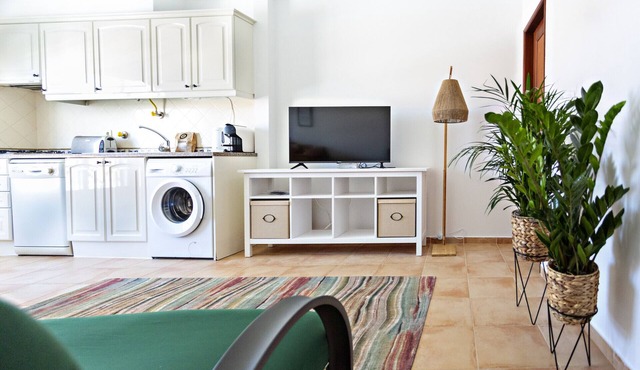 Apartment 140m from the beach pier