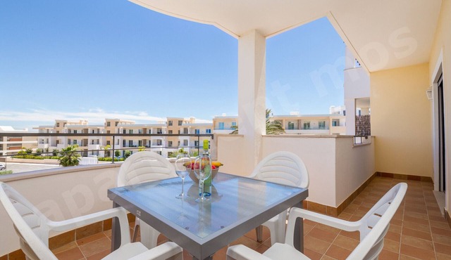 Apartment Mos | professionally cleaned | 2-bedroom second-floor apartment | communal pool