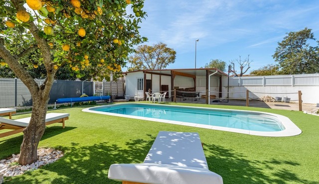 Apt T3 Luminoso c/Piscina Ferreiras by LovelyStay